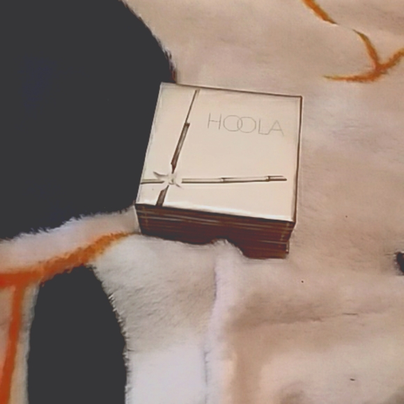 BENEFIT - Picture 1 of 2